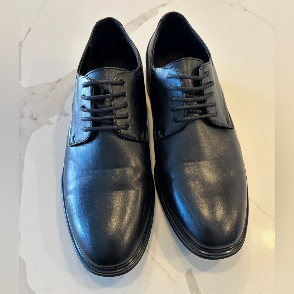 Perry Ellis Black Leather Oxfords for Men